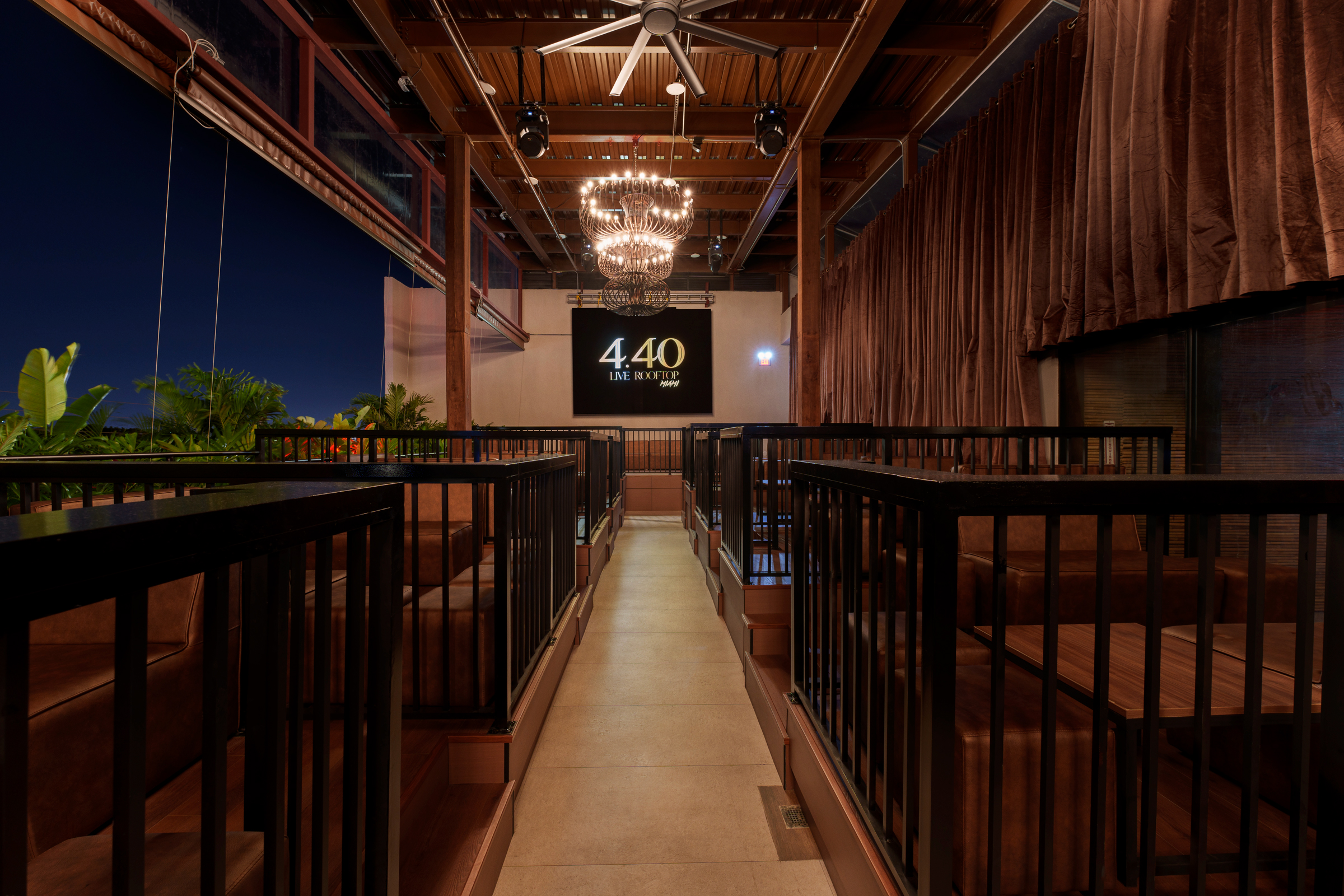 image of 4.40 Live Rooftop