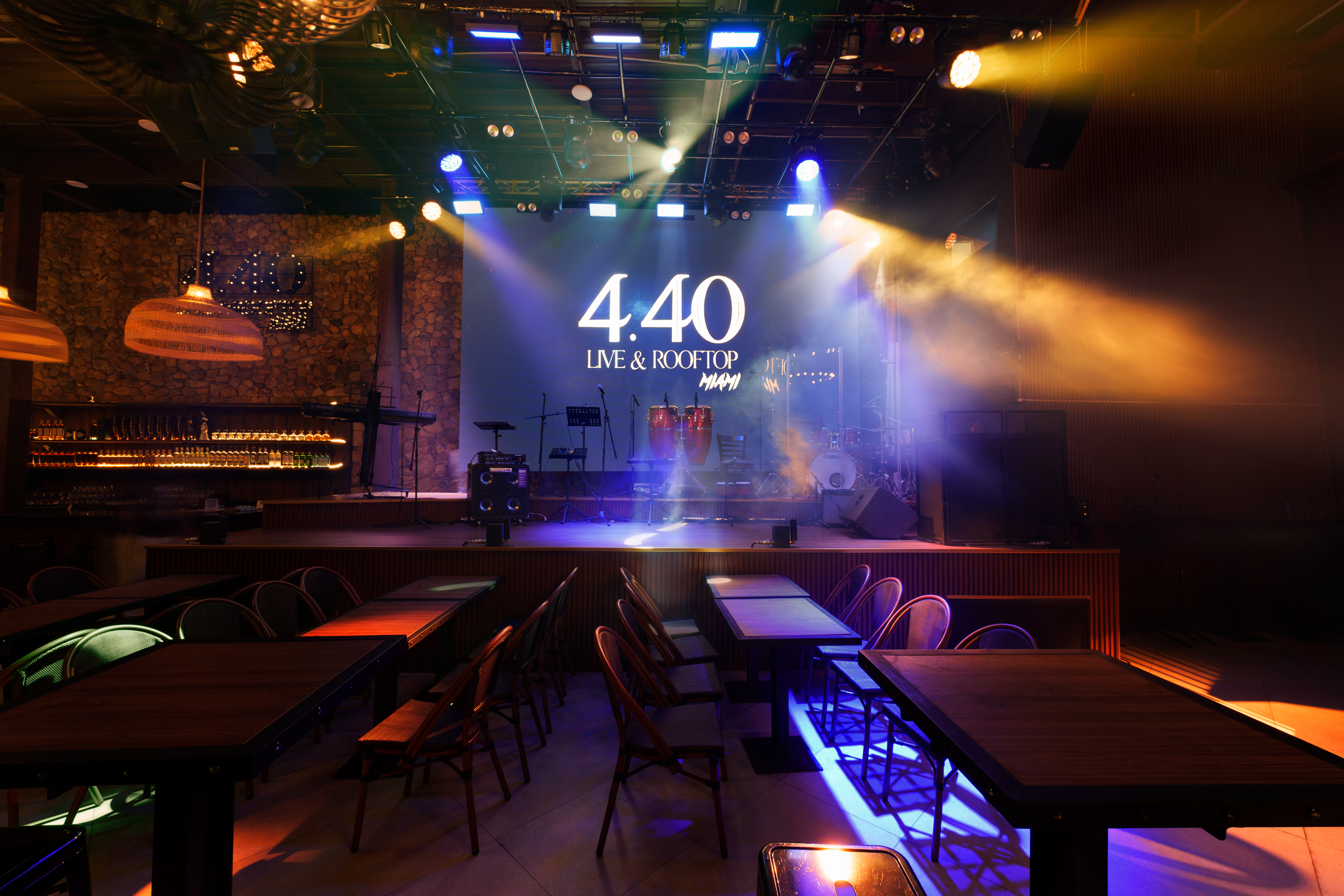image of 4.40 Live Rooftop