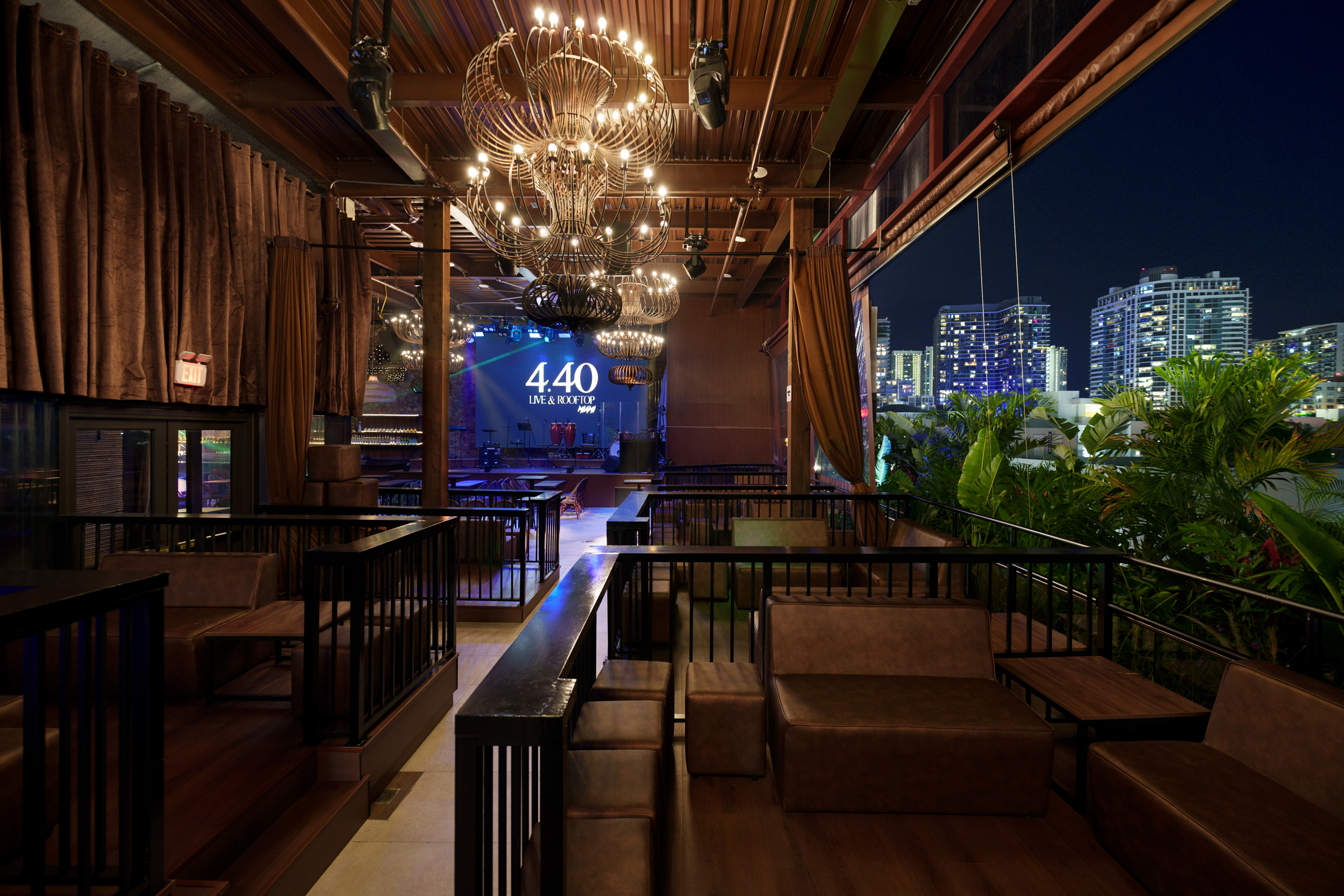 image of 4.40 Live Rooftop