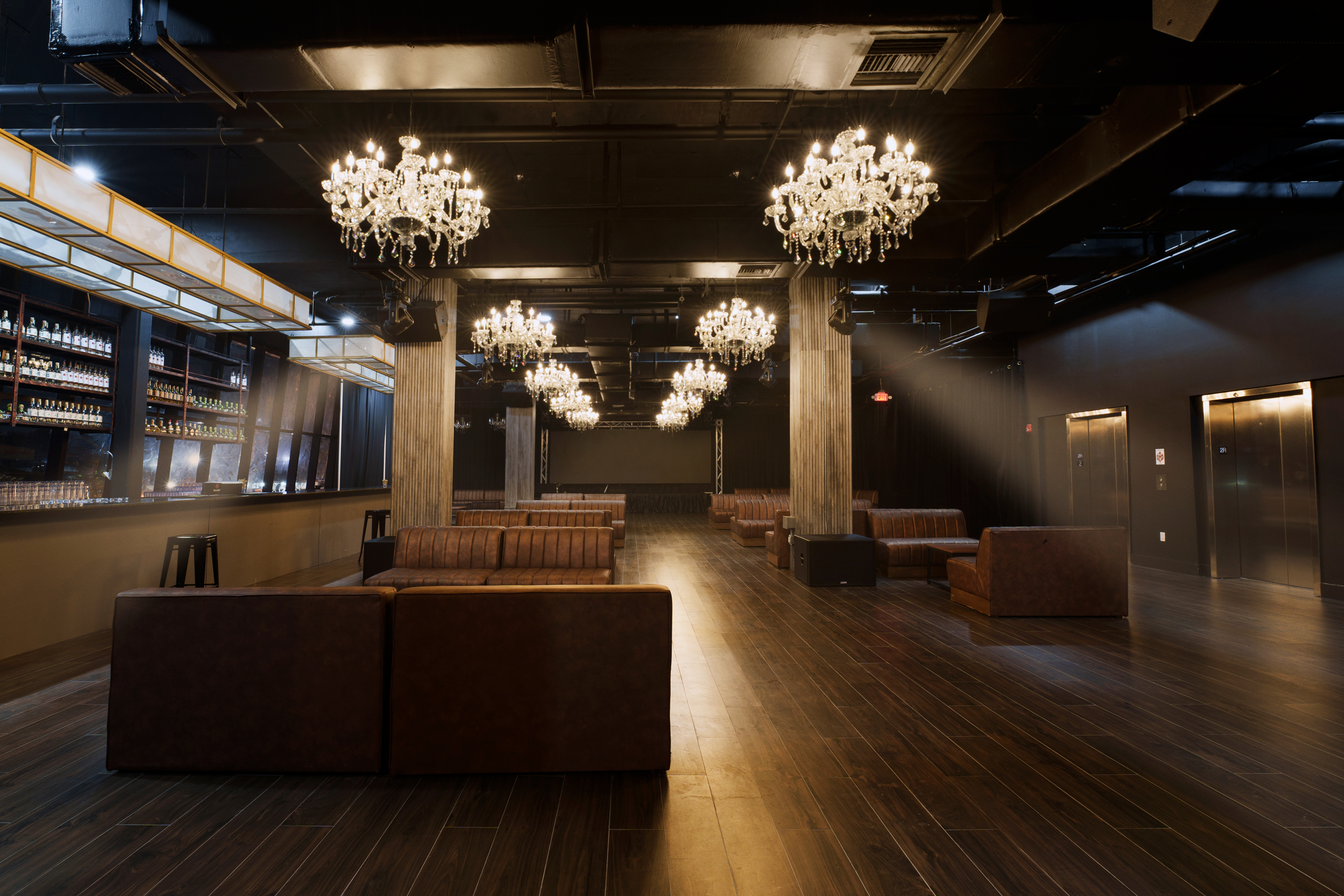 image of 4.40 Live Rooftop